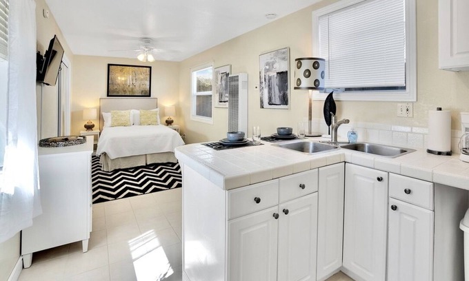 Seaside Apartment | Private Seaside Studio Beach Retreat Near Monterey
