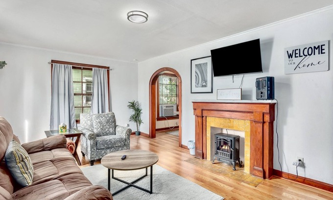Bossier City House | Private Shreveport-Bossier Retreat by Riverfront!