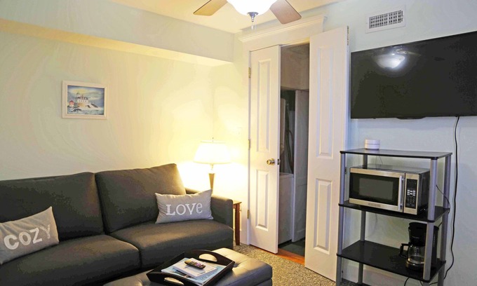 Fifth Ward Condo | PRIVATE studio w/full bath @ "1750 John Sullivan House" on Historic Thames St