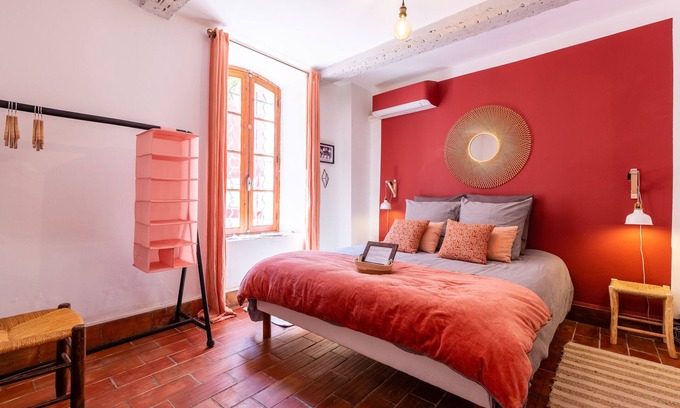 Quartier du Panier House | Private suite on the ground floor with separate b