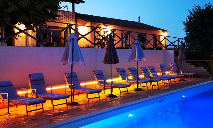 Loreto Villa | Private Villa with A/C, private pool, WIFI, TV, panoramic view, parking, close to Porto Recanati