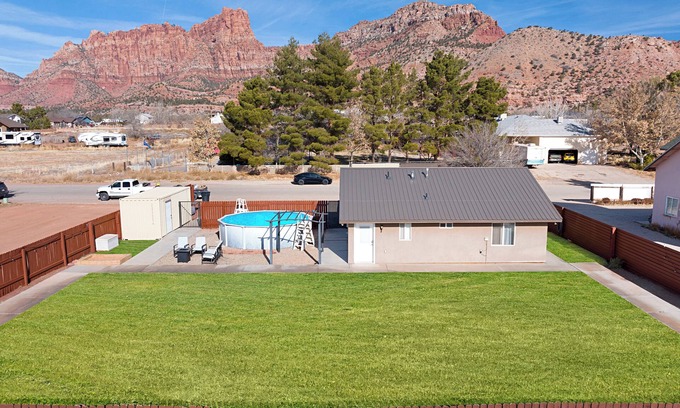 Colorado City House | Private Zion Stay: Seasonal Pool, Fire-Pit, BBQ Grill, + Red Rock Views