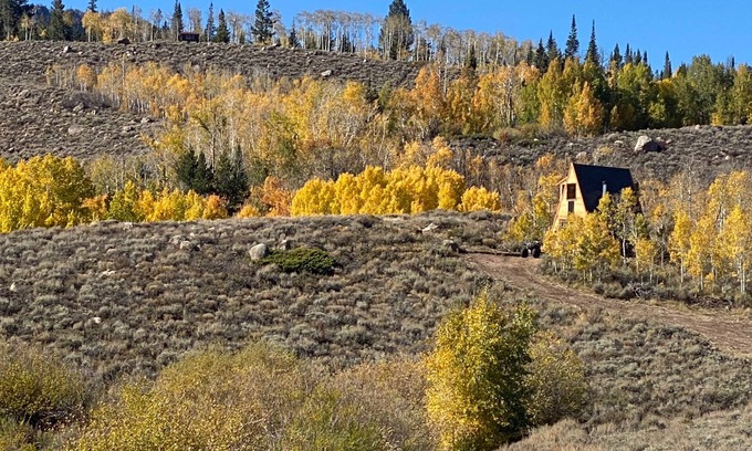 Walden Cabin | Pronghorn Point @ 22 West