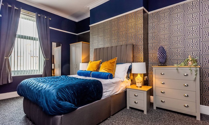 South Shields Bed & Breakfast | Properties Unique/Room 03 - Sandhaven Rooms Double
