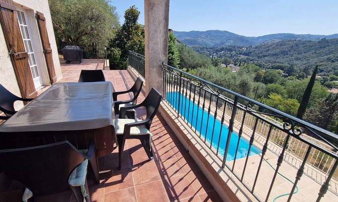 Auribeau-sur-Siagne Villa | Provençale: 3 bedrooms + studio, swimming pool, quiet location