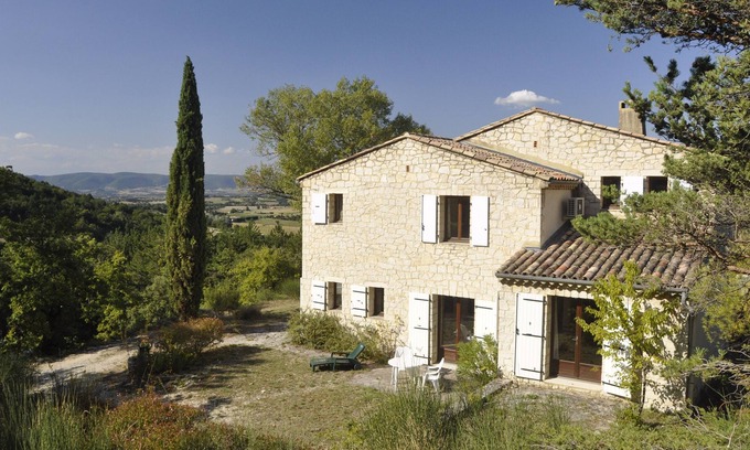 La Begude-de-Mazenc House | Provencal house in the countryside with superb views over the large pool Valley