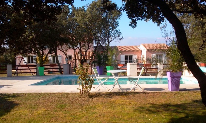 Chamaret Villa | Provencal villa with pool drome