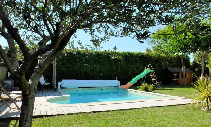 Rognonas Villa | Provencal villa with pool between Avignon and St Remy de Provence