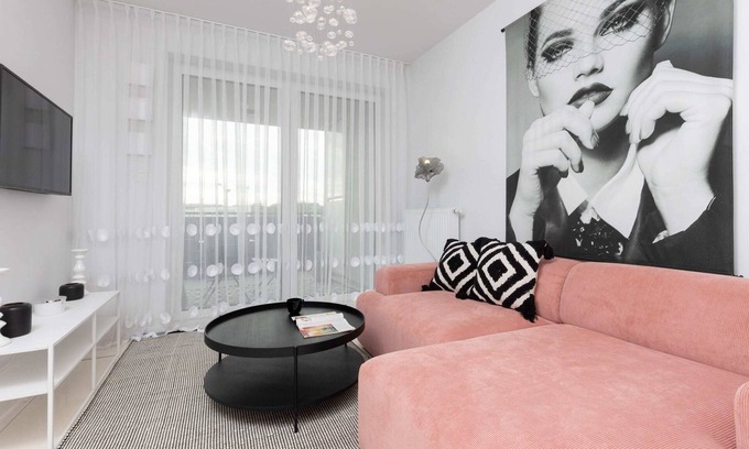 Wlochy Apartment | Przedpole 9 | Stylish Apartment | Parking