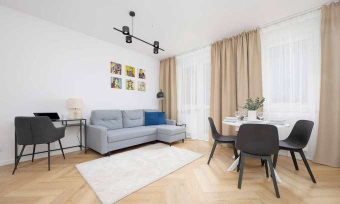 Ursynow Apartment | Przy Bazantarni 11 Apartment with Parking