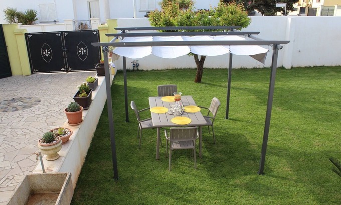Corsano House | Puce cottage near SM of LEUCA with lawn sunbathing area