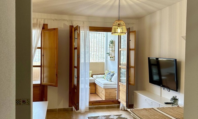Picena Apartment | Puerta de la Ragua Mountain and Sun in Picena