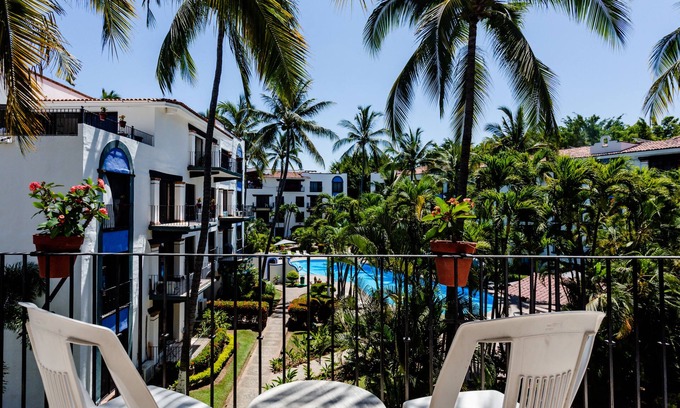 Fluvial Vallarta Apartment | Puerto de Luna Pet Friendly & Family Suites Hotel