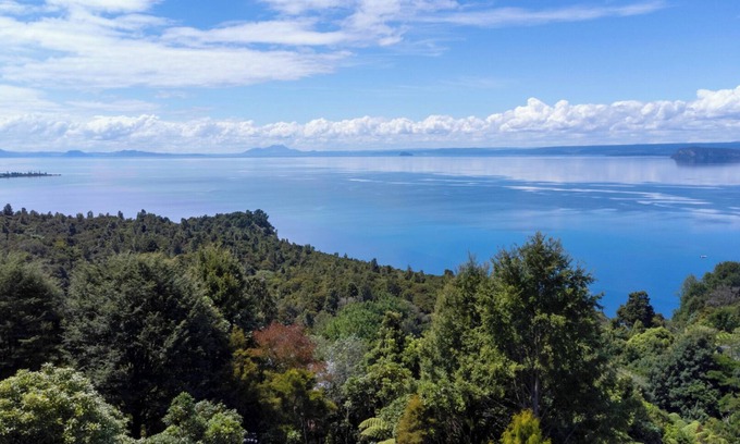 Pukawa House | Pukawa Bliss - Pukawa Holiday Home