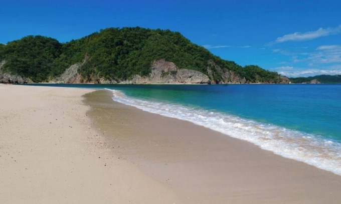 Tambor House | Pura Vida Casa! Saltwater Pool + 2min Walk to Beach