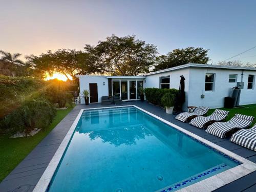 El Portal Villa | Pura Vida Villa
