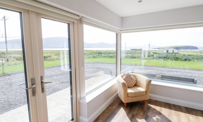 Achill Island Cottage | PURTEEN, family friendly, with open fire in Keel, County Mayo