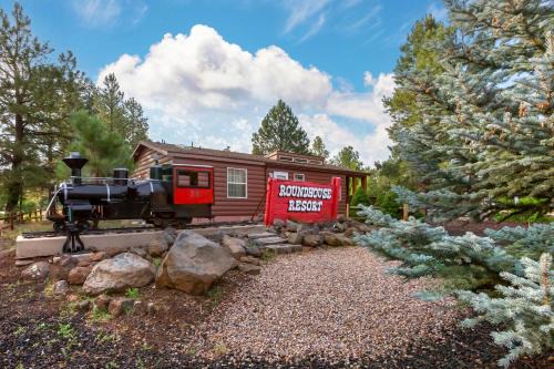 Pinetop Resort | PVC at The Roundhouse Resort