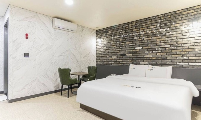Pyeongtaek Hotel | Pyeongtaek Gallery Hotel OTT, Wi-Fi Free