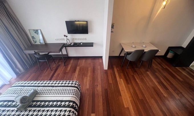 Bandar Sunway Apartment | Pyramid Spacious Lovely Couple Suites双威城公寓式套房
