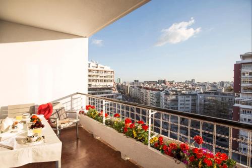 Avenida de Roma Apartment | Quad Avenue