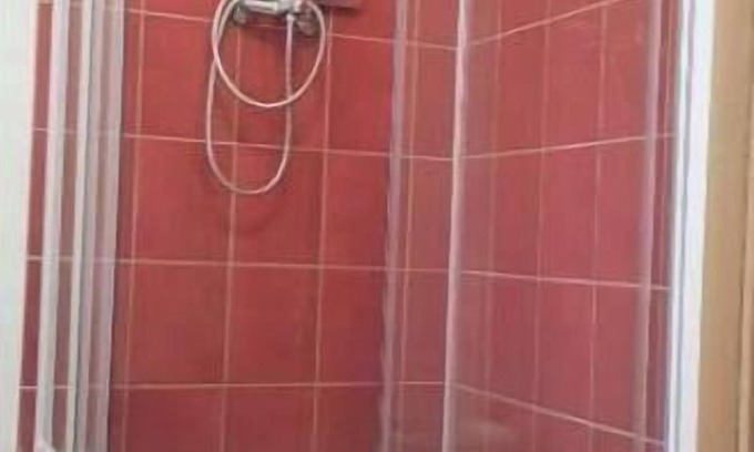 Cluj-Napoca Apartment | Quadruple Room with Private Bathroom