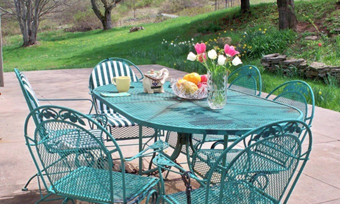 Damascus House | Quaint Country Farm House On 20 Acres, 25 minutes to Bethel Woods (Woodstock)!