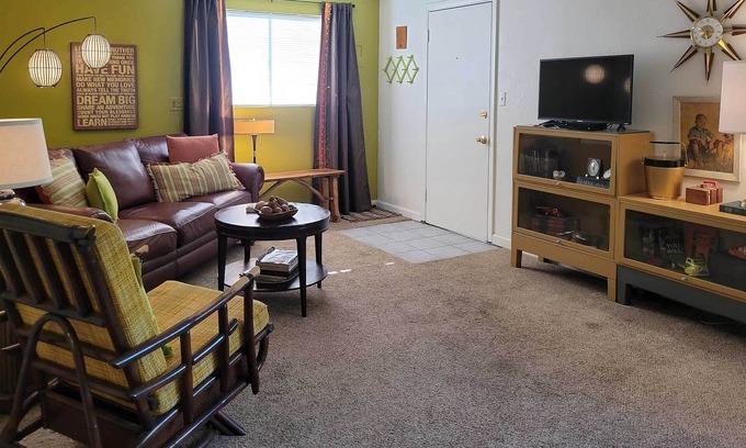 Pear Park Cottage | Quaint & Cozy Cottage: 3 Mi to Palisade Wineries!
