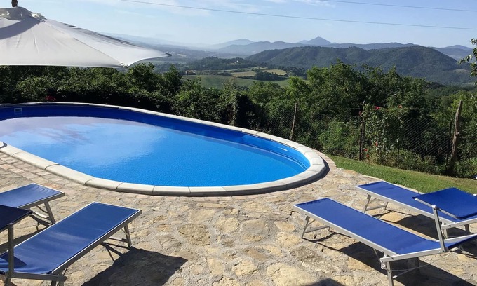 Citta di Castello House | Quaint holiday home in Città di Castello with private pool