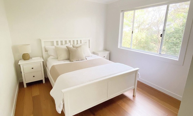 Newport Cottage | Quaint Northern Beaches Cottage for Holiday Rentaln