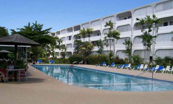 Sunset Crest Condo | Quality ground floor apartment, platinum west coast, Holetown, Barbados