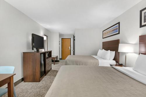 Grand Forks Hotel | Quality Inn Columbia Mall
