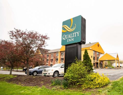 Cromwell Hotel | Quality Inn Cromwell - Middletown