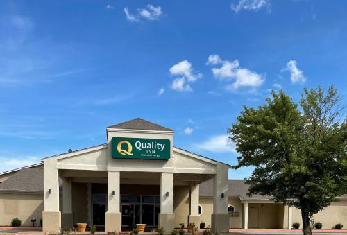 Eastland Hotel | Quality Inn Eastland I-20