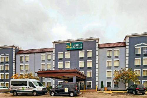Mount Saint Joseph Hotel | Quality Inn & Suites CVG Airport