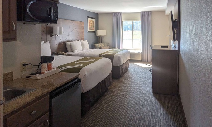 Northampton Hotel | Quality Inn & Suites Northampton - Amherst
