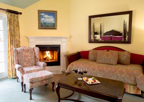 Chatham Hotel | Queen Anne Inn