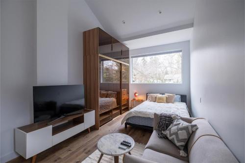 Swansea House | Queen Loft in Nature