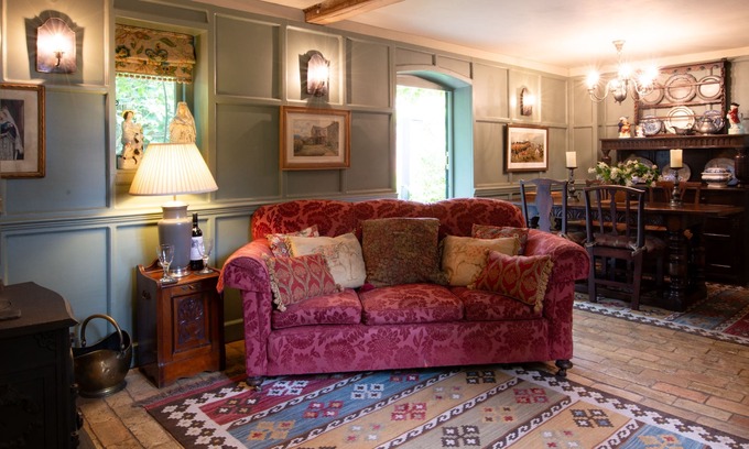 Saxmundham Cottage | Queenies – A cosy Cottage full of character in a private Nature Reserve