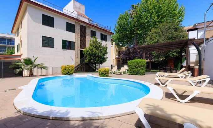 Salou City Centre Apartment | QUEENS 2B Salou center, beach at 300m