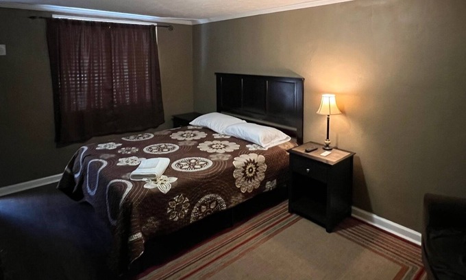 Jacksonville Hotel | Quiet 1 bedroom/1 bath hotel room