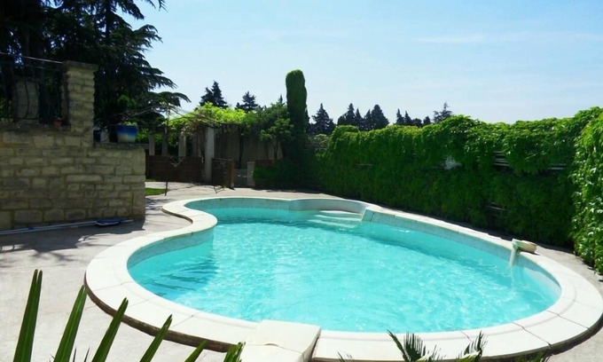 Rognonas House | Quiet and tranquility near the alpilles in this house with swimming pool