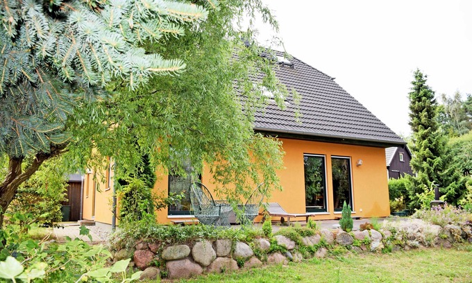 Sellin Apartment | quiet apartment on Lake Neuensien
