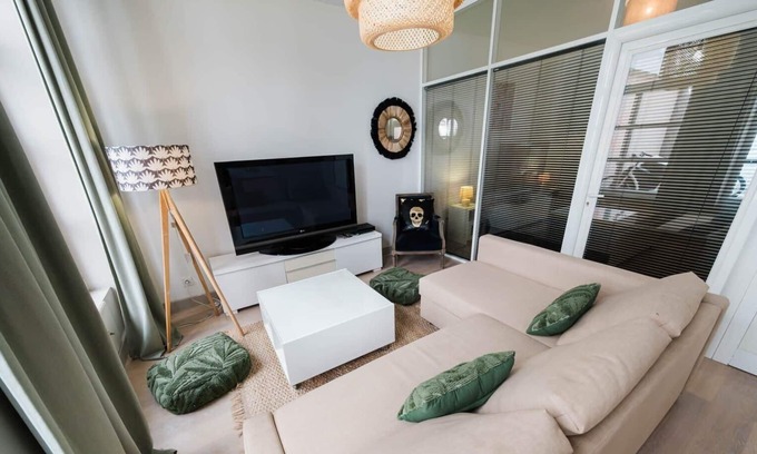 Moliere - Edgard Quinet Apartment | Quiet central Lyon