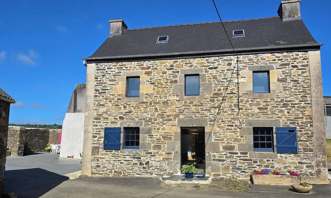 Saint-Segal House | QUIET COUNTRY HOUSE