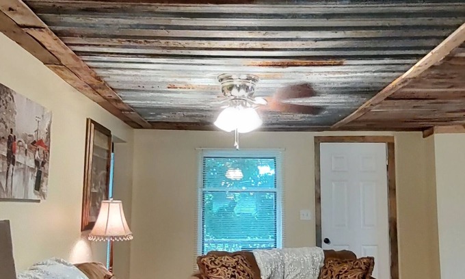 Town of Jerusalem House | Quiet country setting pets welcome