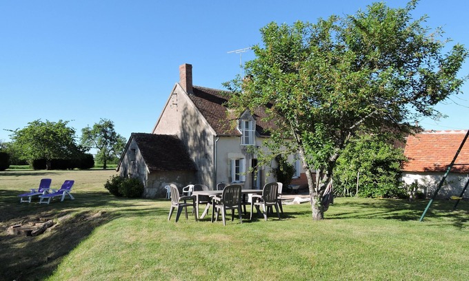 Chateauvieux House | Quiet Farm Cottage