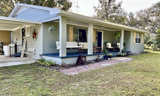 Webster Other | Quiet farmhouse central to major theme parks