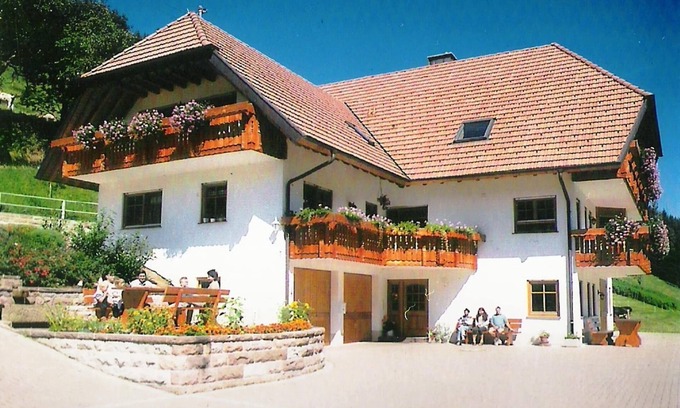 Hofstetten Apartment | Quiet Farmhouse, Hofstetten