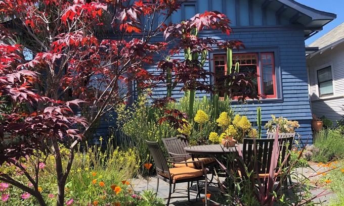 Emeryville House | Quiet Garden Gem 2-bedroom house in North Oakland